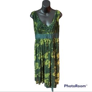 Emerald green Le chateau dress